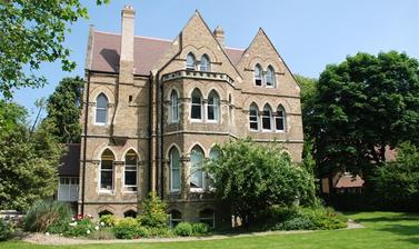 Photo of the side of Wycliffe Hall