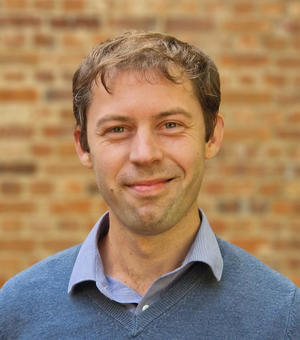 alex muir headshot 640x640