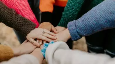 hands