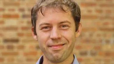 alex muir headshot 640x640