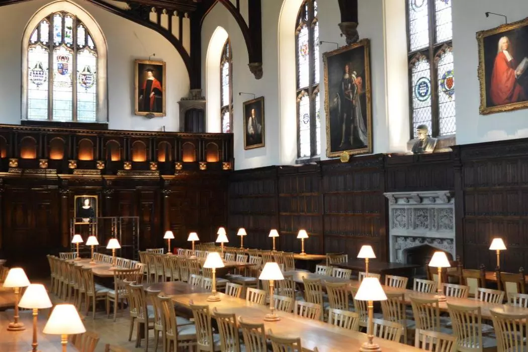 Magdalen college dining hall