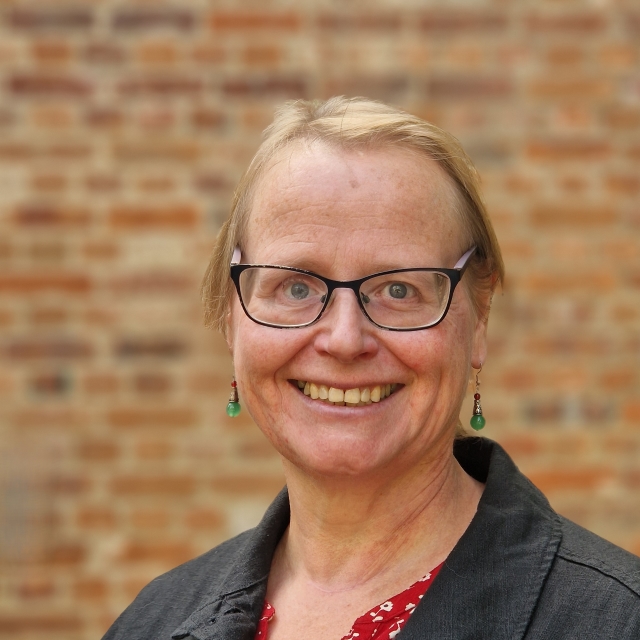 Lucy Robertson