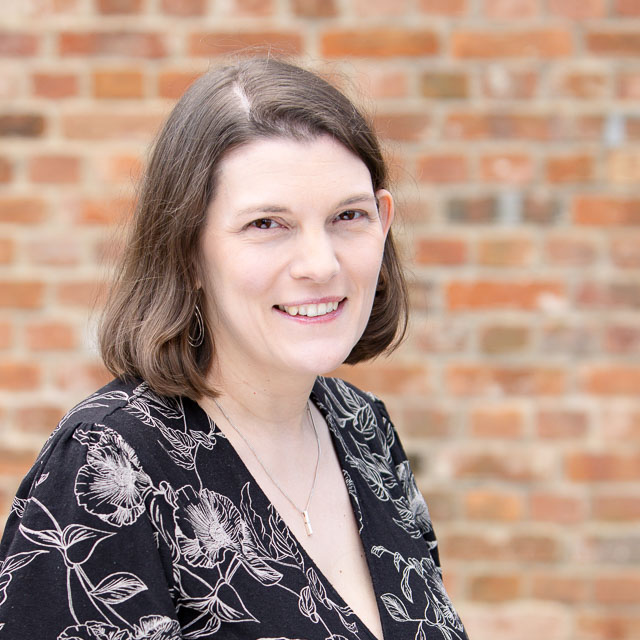 Robyn Wyncoll headshot